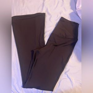 NWOT Flared Yoga Leggings